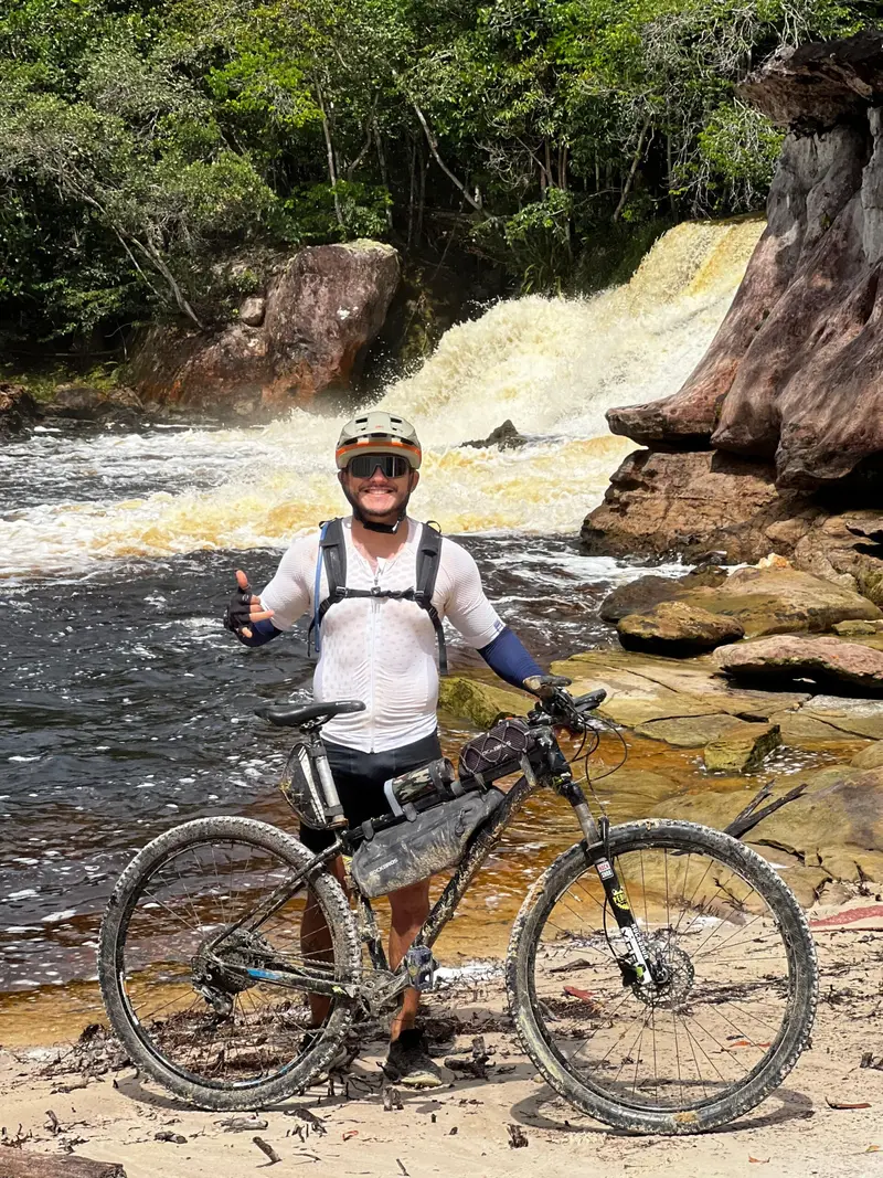 Ciclistas da Pedivela Amazônia em um dos roteiros